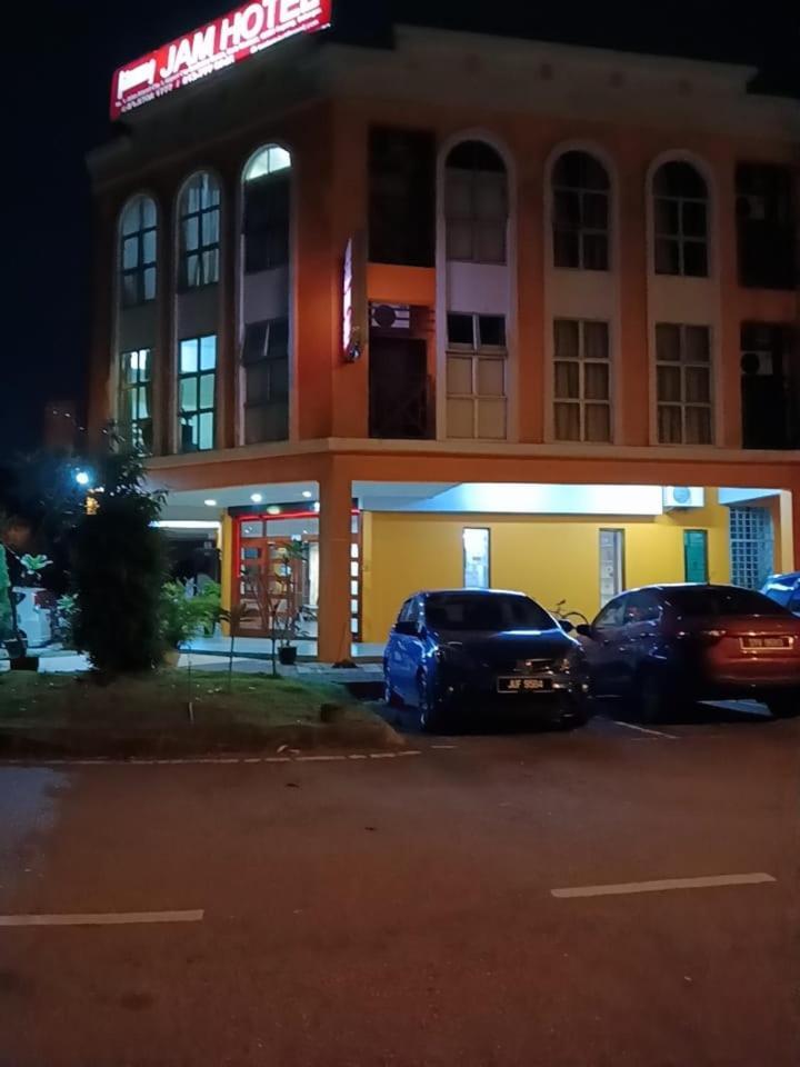 Jam Hotel Kota Warisan Sepang @ Erl Salak Tinggi, Klia 1-2 & F1 Kültér fotó